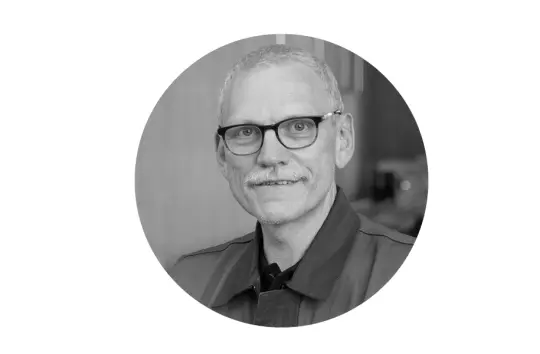 Günter Meyer là trưởng bộ phận Dynamic testing (tạm dịch: Kiểm thử động) tại nhà máy của chúng tôi, HELUKABEL ở Windsbach. Günter Meyer là trưởng bộ phận Dynamic testing (tạm dịch: Kiểm thử động) tại nhà máy của chúng tôi, HELUKABEL ở Windsbach.