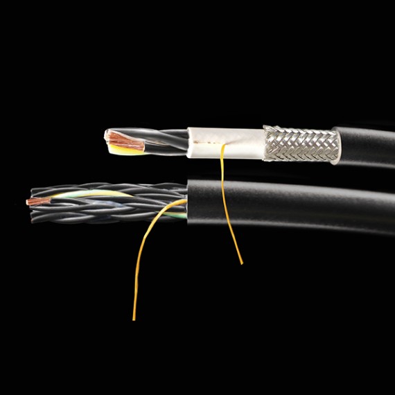 With the HELUCHAIN MULTISPEED 522-TPE UL/CSA, Helukabel is launching a new version of its tried-and-tested drag chain cables.