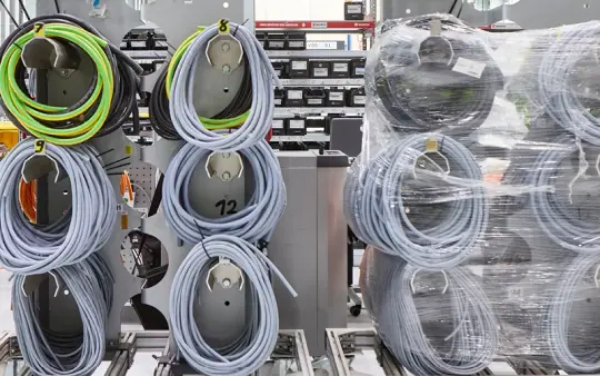 Beszerelésre kész előszerelt kábelek